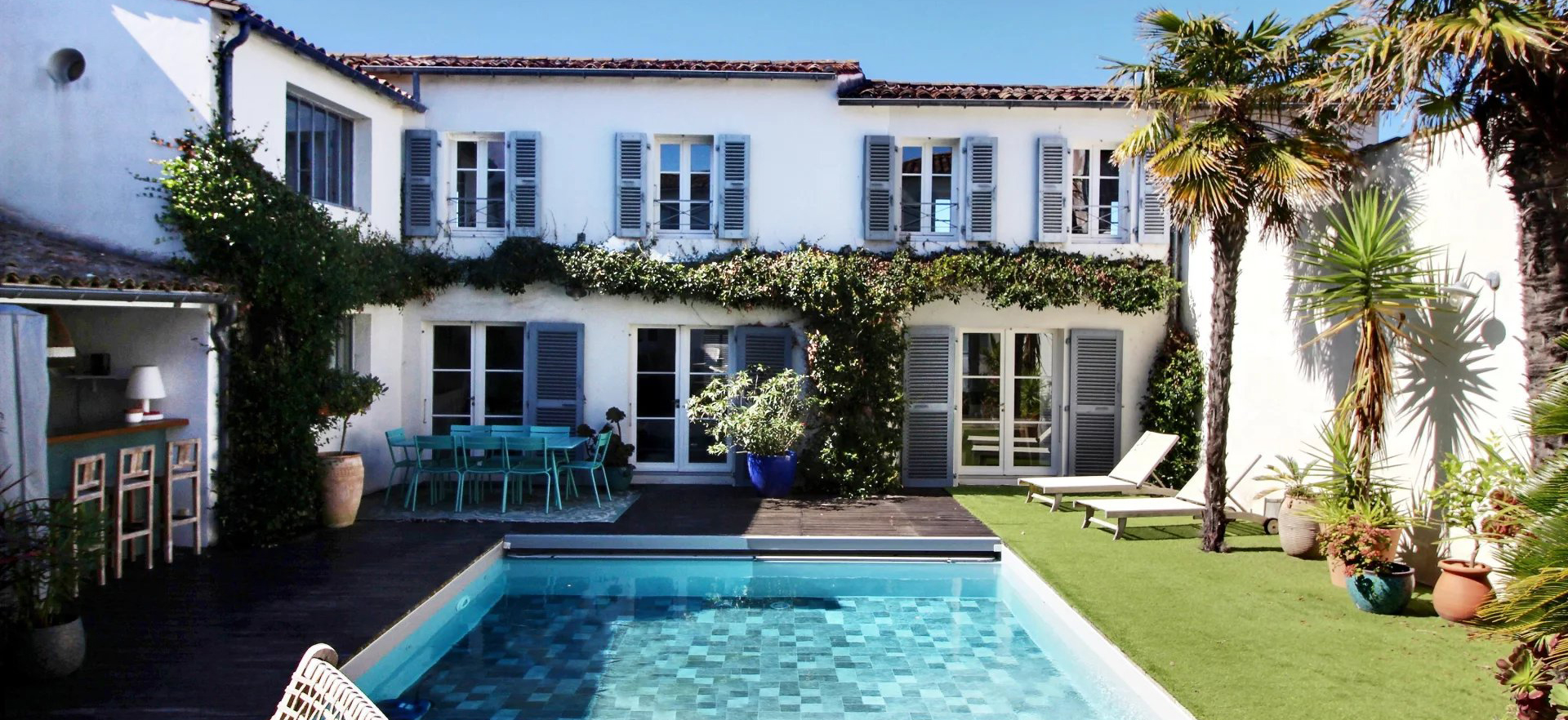 Discover this property: Le Bois-Plage-en-Ré - France - House, 9 rooms, 5 bedrooms - Slideshow Picture 1