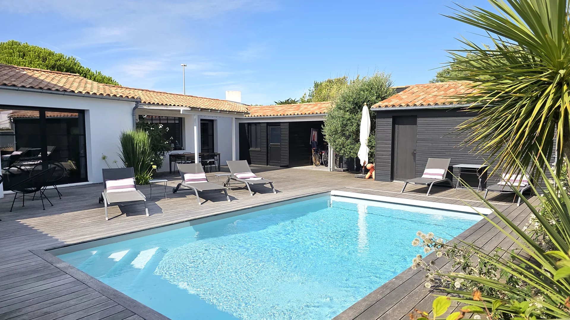 Découvrir cette propriété: Les Portes-en-Ré - France - Maison, 7 pi&egrave;ces, 6 chambres - Slideshow Picture 2