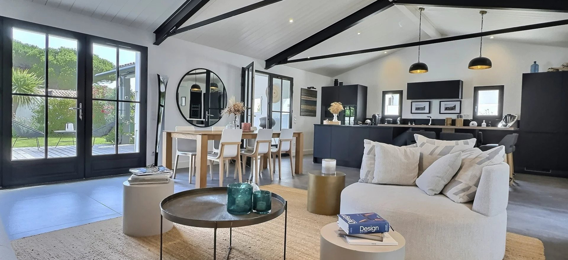 Discover this property: Le Bois-Plage-en-Ré - France - House, 9 rooms, 4 bedrooms - Slideshow Picture 2