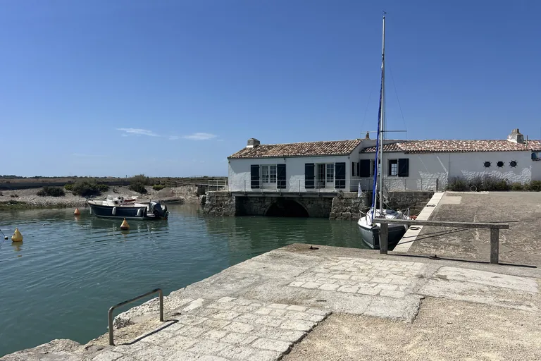 Loix harbour and its tide mill
