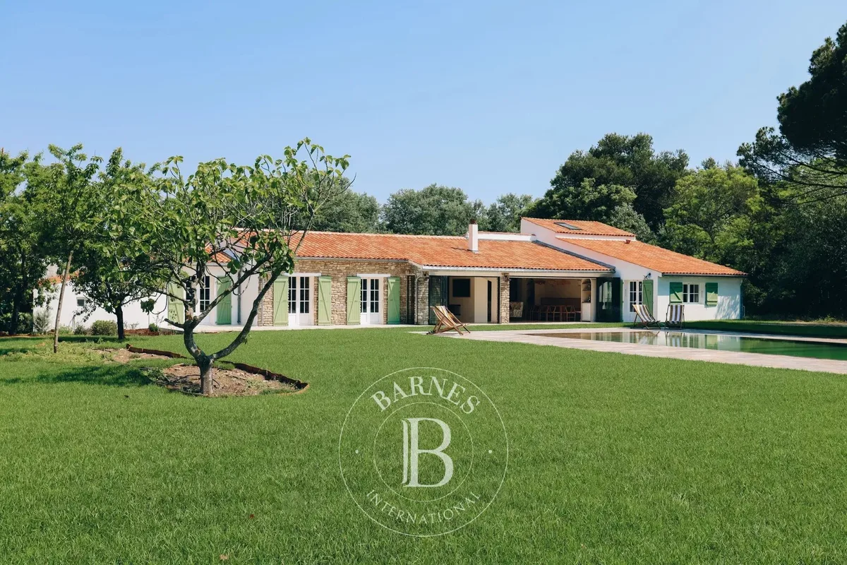 Villa du Golf, house to rent in Les Portes-en-Ré · ref. 85603918 · view 3