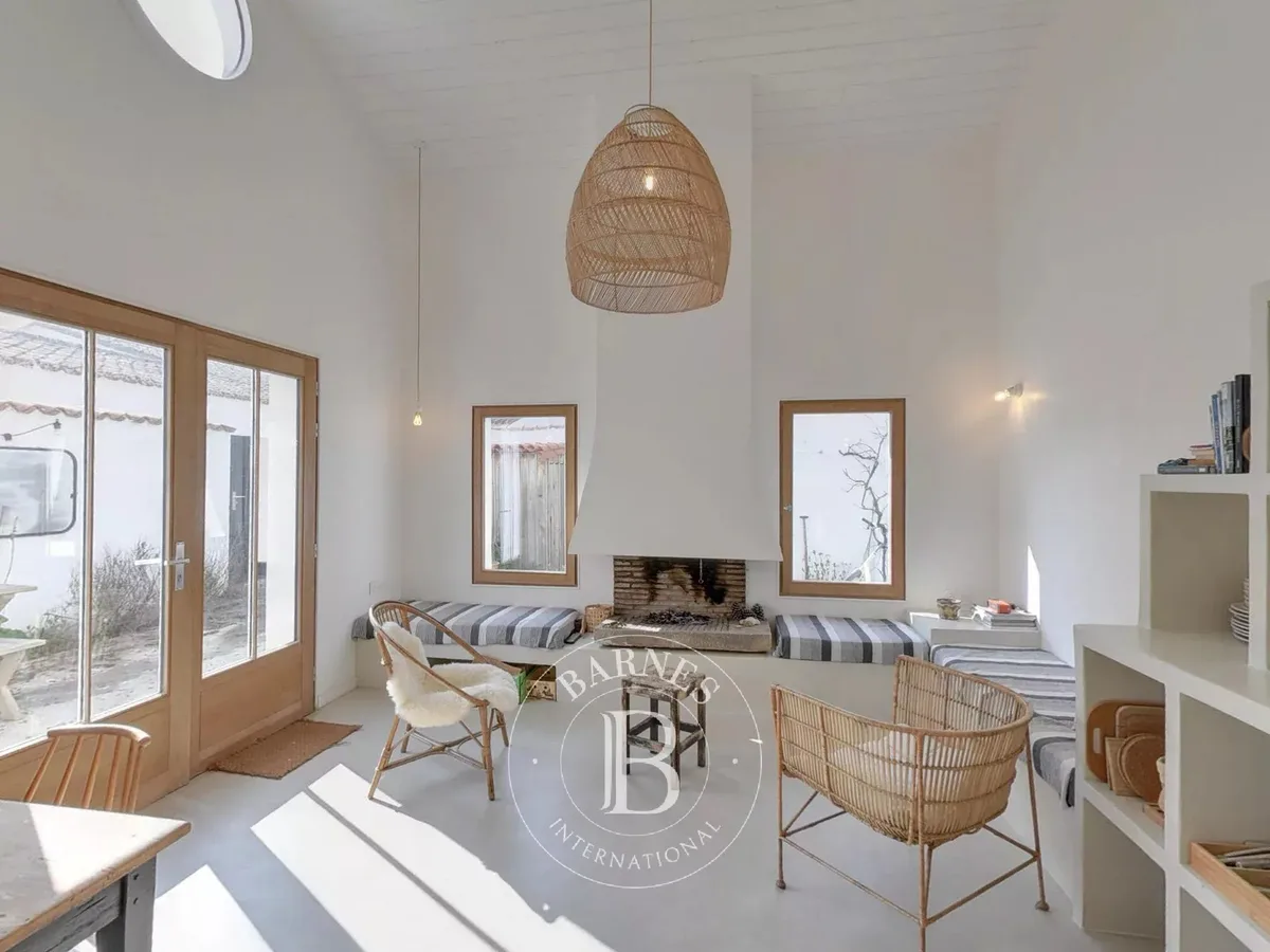 House for sale in Les Portes-en-Ré · ref. 85704601 · view 3