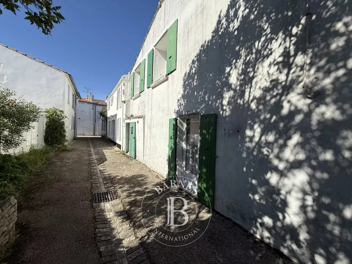 House for sale in Les Portes-en-Ré · ref. 85945584 · view 3