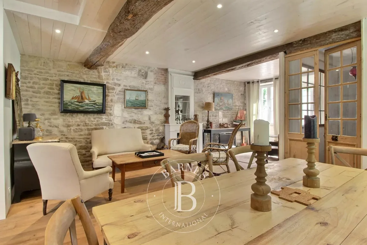 House for sale in Saint-Martin-de-Ré · ref. 87145576 · view 2
