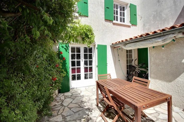 House sold in La Flotte by BARNES Île de Ré