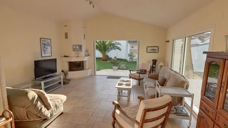 House sold in La Couarde-sur-Mer by BARNES Île de Ré