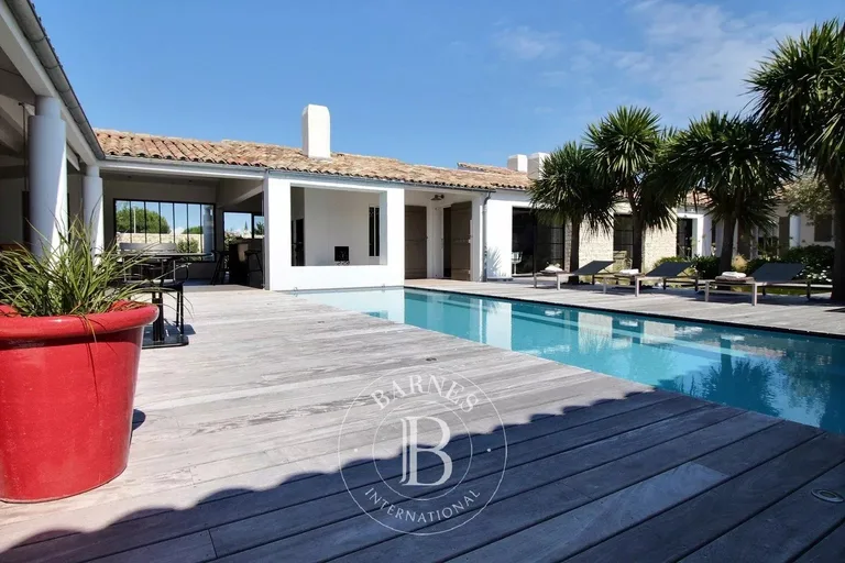 House sold in La Couarde-sur-Mer by BARNES Île de Ré