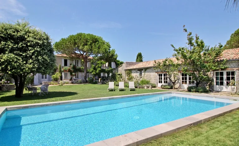House sold in Sainte-Marie-de-Ré by BARNES Île de Ré