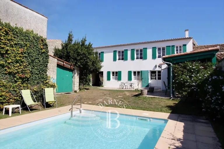 House sold in Le Bois-Plage-en-Ré by BARNES Île de Ré