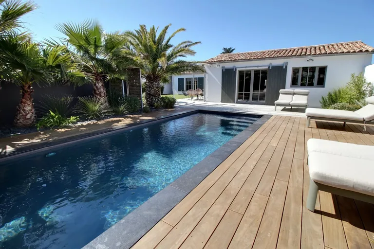 House sold in Le Bois-Plage-en-Ré by BARNES Île de Ré