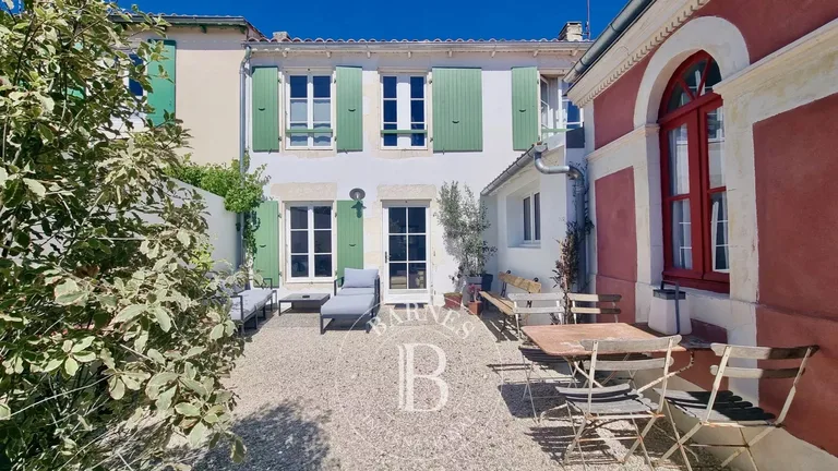 House sold in Les Portes-en-Ré by BARNES Île de Ré