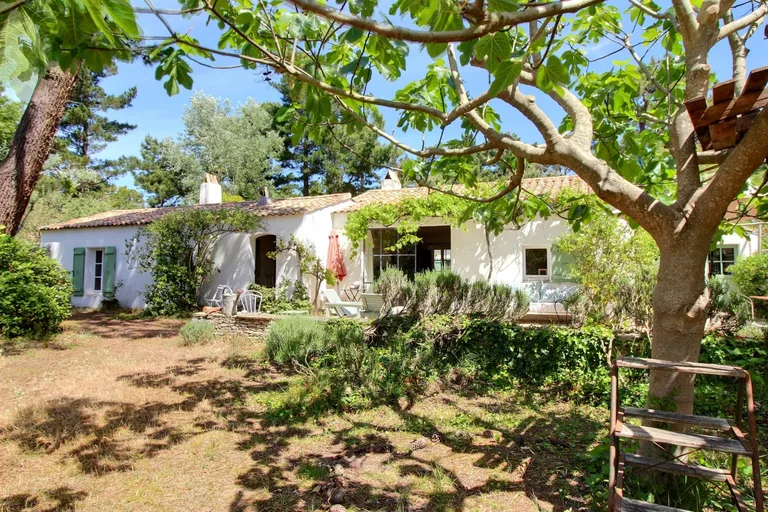 House sold in Les Portes-en-Ré by BARNES Île de Ré