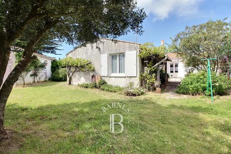 House sold in Les Portes-en-Ré by BARNES Île de Ré