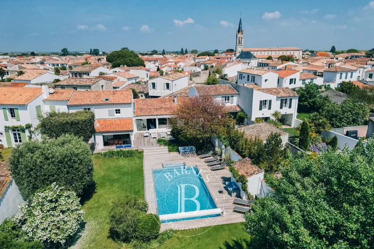Villa of Terroirs, holiday rental in La Couarde-sur-Mer · ref. 85241883