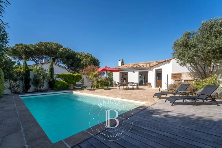 Villa Sylvabelle, holiday rental in La Flotte · ref. 85292469