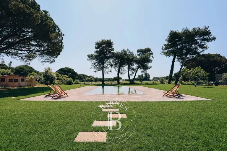 Villa Du Golf, holiday rental in Les Portes-en-Ré · ref. 85603918