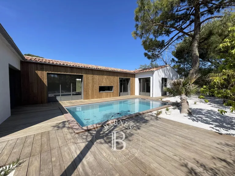 House sold in Le Bois-Plage-en-Ré by BARNES Île de Ré