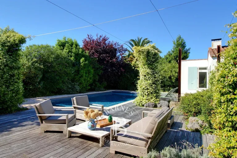 House for sale in Les Portes-en-Ré · ref. 86110122
