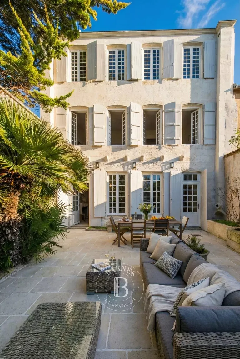 Villa Bastide, holiday rental in Saint-Martin-de-Ré · ref. 86768875
