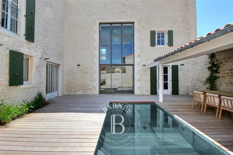 Maison à vendre à Sainte-Marie-de-Ré · réf. 87124064
